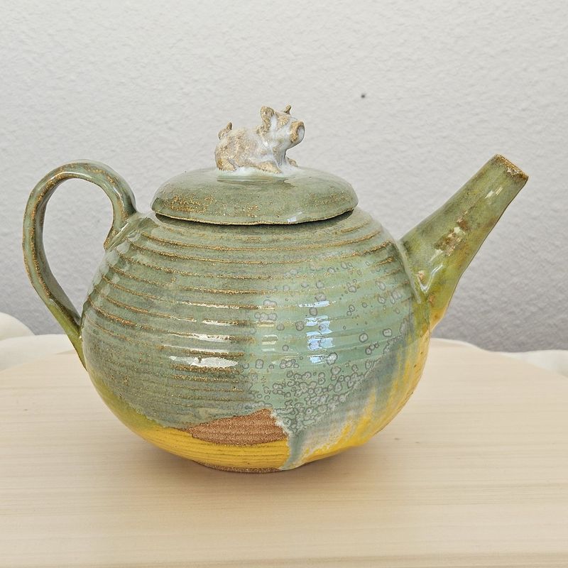 Handmade ceramic work by Iris